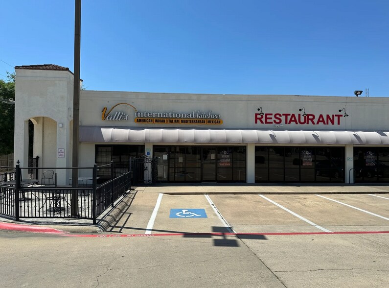 Primary Photo Of 4450 Boat Club Rd, Fort Worth Freestanding For Lease