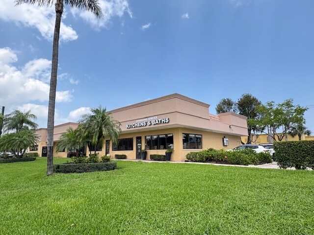 More Photos Of 190 Glades Rd, Boca Raton Office For Lease