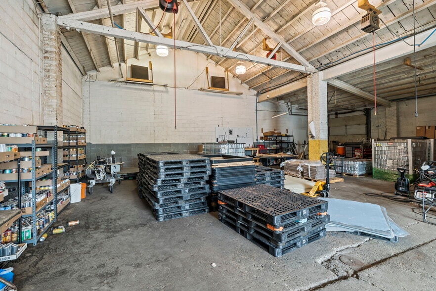 More Photos Of 1400 Remington St, Chester Warehouse For Lease
