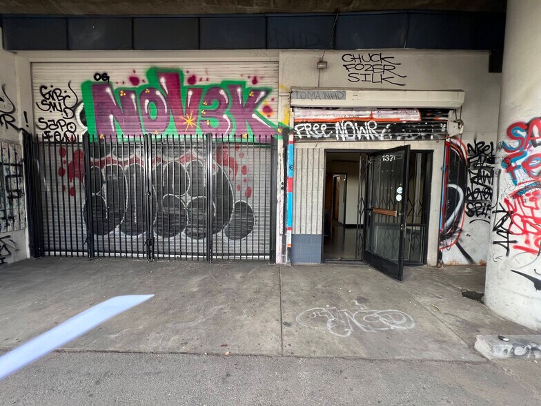 More Photos Of 1341-1377 S Santa Fe Ave, Los Angeles Warehouse For Lease