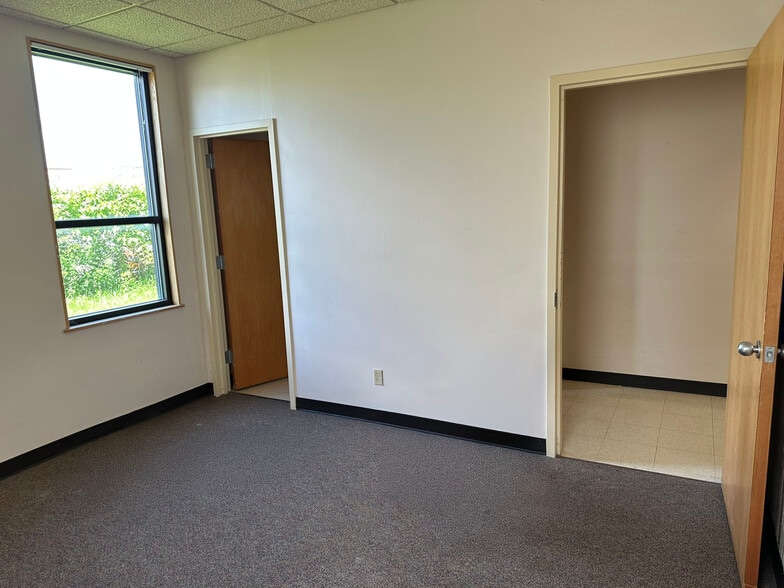 More Photos Of 961 Canal St, Syracuse Medical For Sale