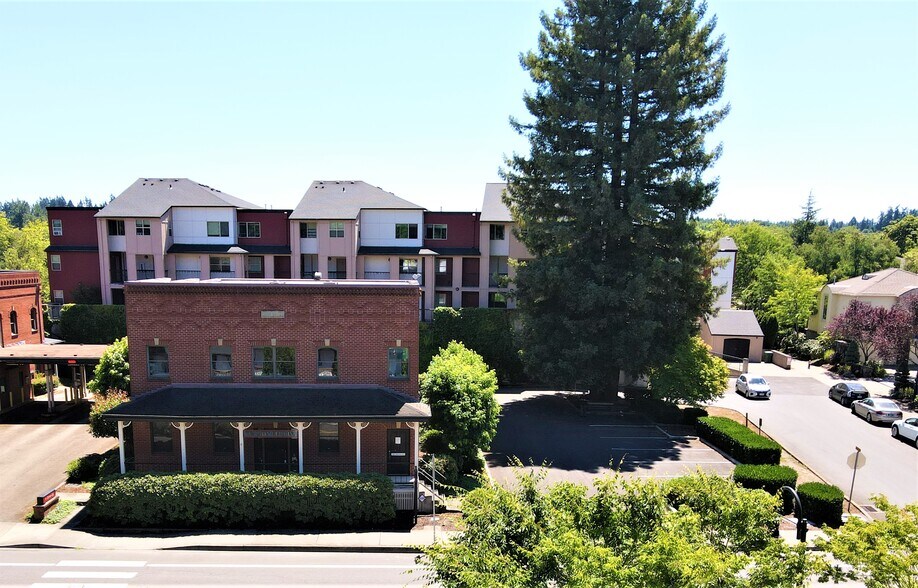 More Photos Of 18660 Sw Boones Ferry Rd, Tualatin Office For Lease