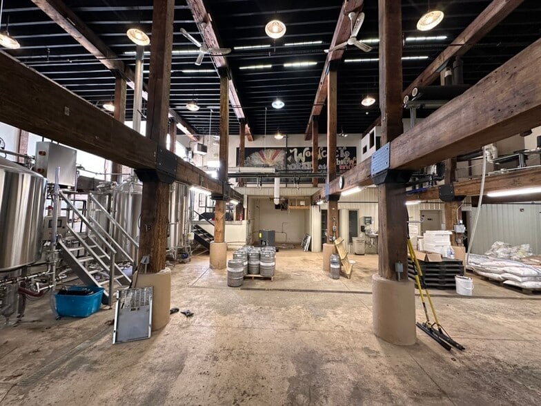 More Photos Of 638 Lake St, Wilson Freestanding For Sale