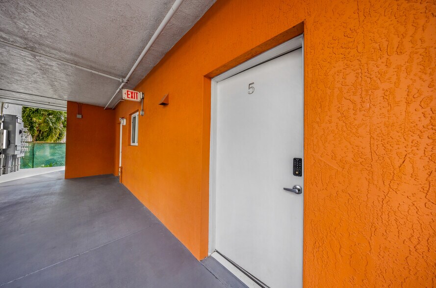 More Photos Of 750 SW 2nd St, Miami Apartments For Sale