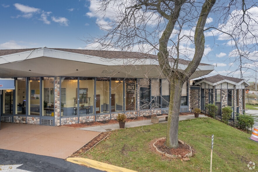 More Photos Of 1800 Miami St, Toledo Hotel For Sale