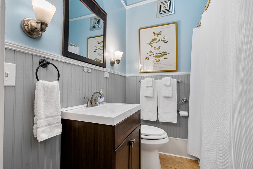 More Photos Of 207 Westminster Hwy, Westminster Specialty For Sale