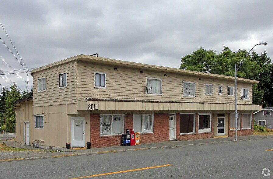 Primary Photo Of 2011 Madison St, Everett Storefront Retail Residential For Sale