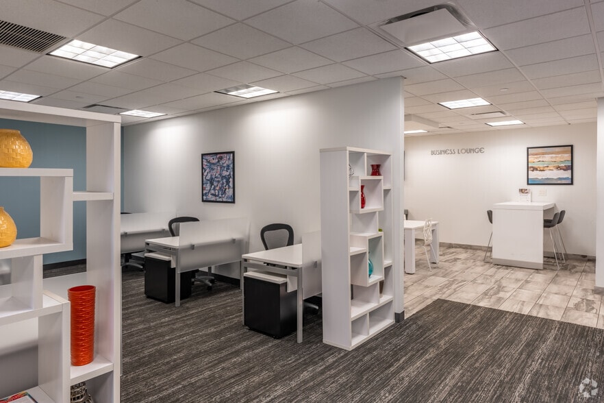 More Photos Of 1325 Avenue of the Americas, New York Coworking Space