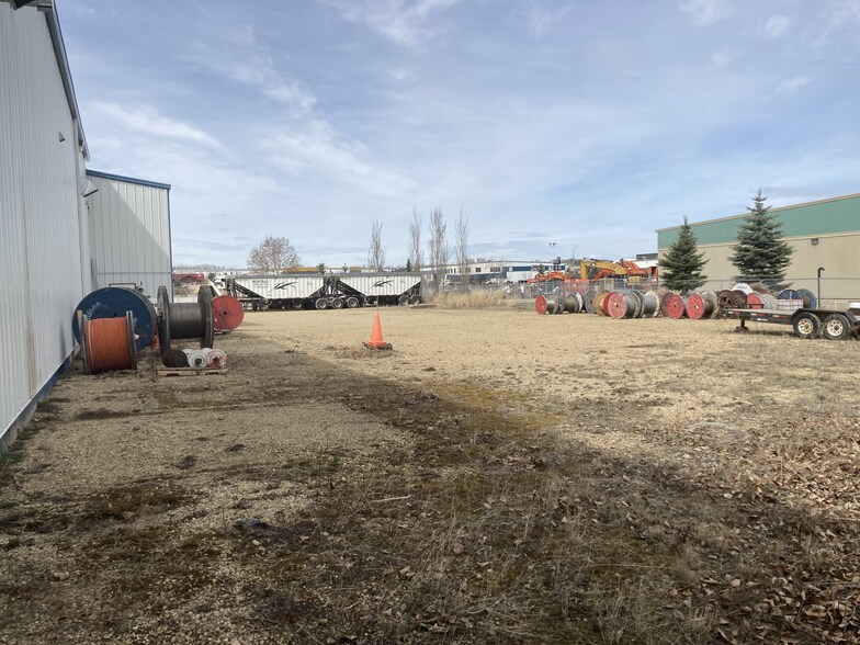 More Photos Of 253 Burnt Park Dr, Red Deer County Service For Lease