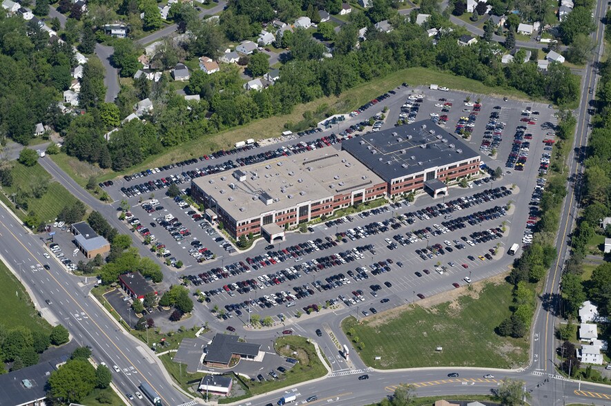 More Photos Of 711-713 Troy Schenectady Rd, Latham Medical For Lease