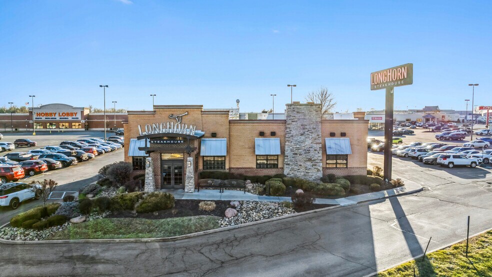 More Photos Of 3979 Veterans Memorial Pky, Saint Peters Restaurant For Sale