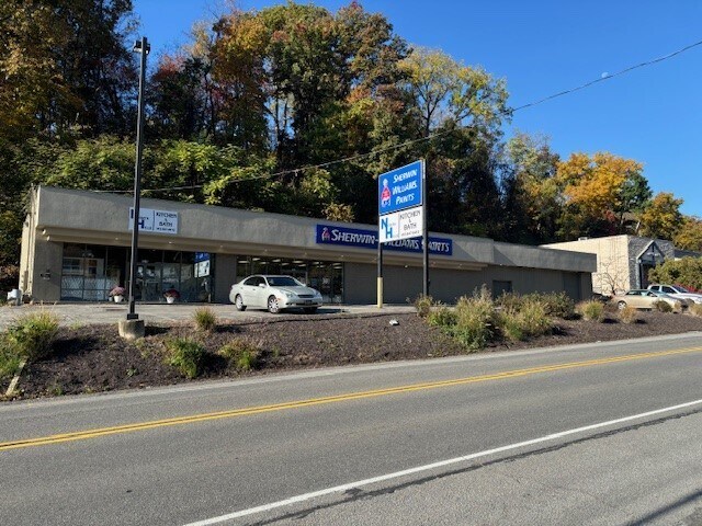 More Photos Of 3479 Babcock Blvd, Pittsburgh Storefront For Sale
