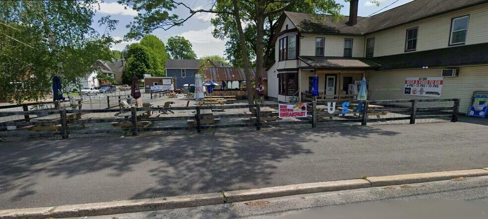 More Photos Of 1406 Lake Ariel Hwy, Lake Ariel Storefront Retail Residential For Sale