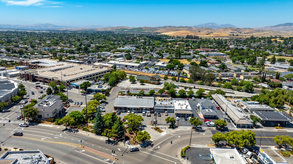 More Photos Of 2558 Old 1st St, Livermore Freestanding For Lease