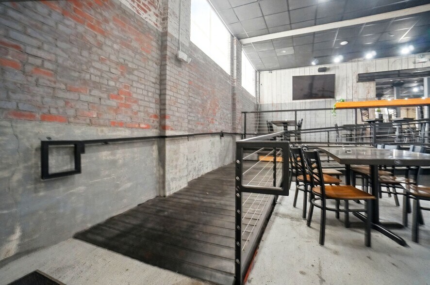 More Photos Of 109 N Hayne St, Monroe Apartments For Sale