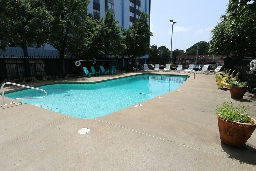 More Photos Of 750 Adams Ave, Memphis Apartments For Sale