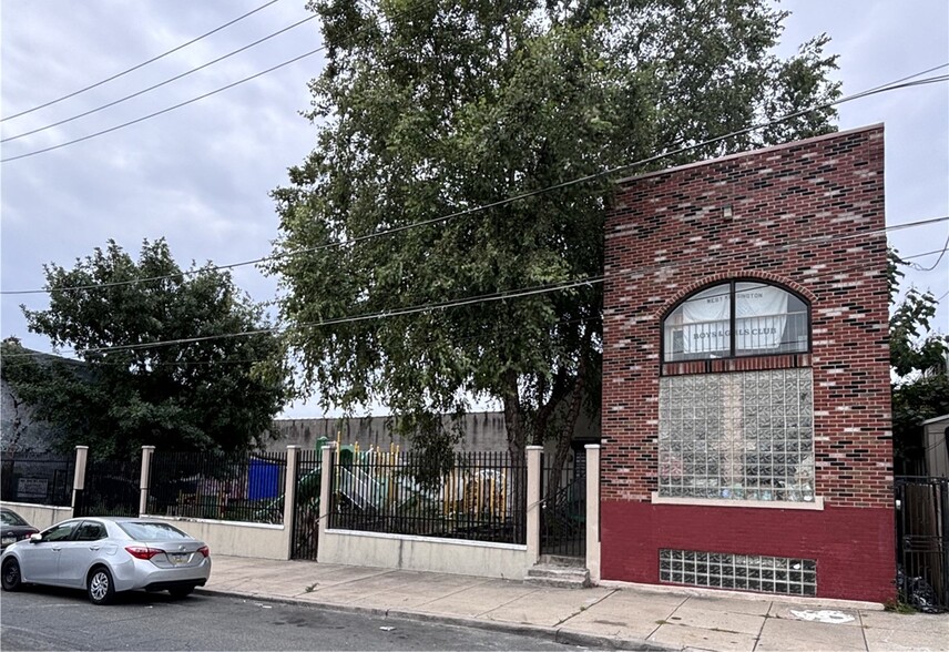 Primary Photo Of 3414 Mascher St, Philadelphia Apartments For Sale