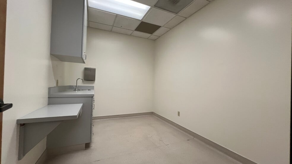 More Photos Of 15141 Whittier Blvd, Whittier Medical For Lease
