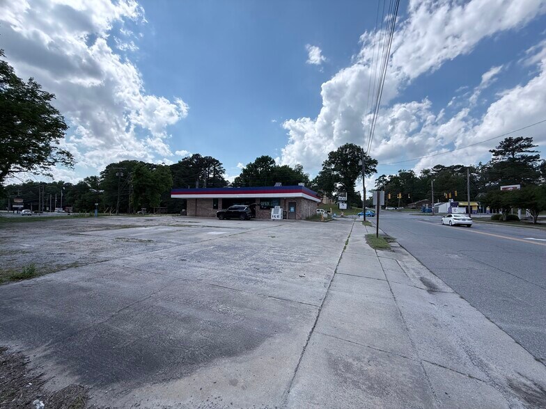 More Photos Of 6861 S Highland Blvd, Grifton General Retail For Lease