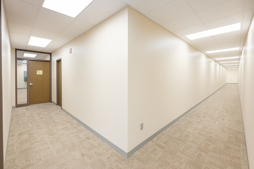 More Photos Of 900 Kraft Dr SE, Melrose Light Distribution For Lease