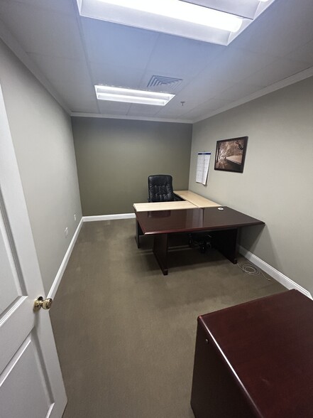 Primary Photo Of 462 Herndon Pky, Herndon Office For Lease