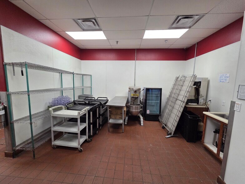 More Photos Of 107 W Coal Ave, Gallup Restaurant For Sale
