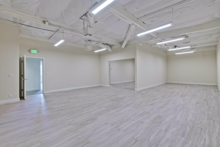 More Photos Of 853 Brown Rd, Fremont Research And Development For Lease