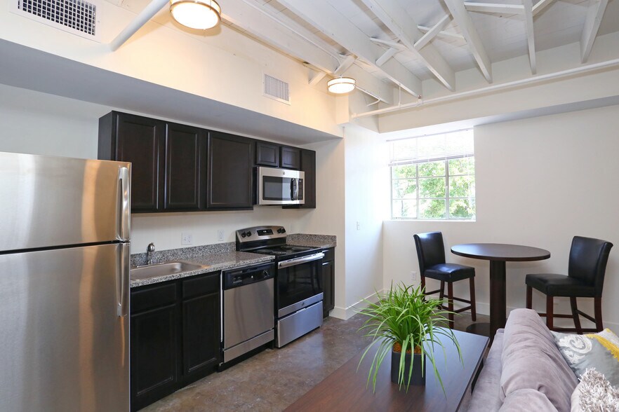 More Photos Of 615 Ferry St, Lafayette Apartments For Sale