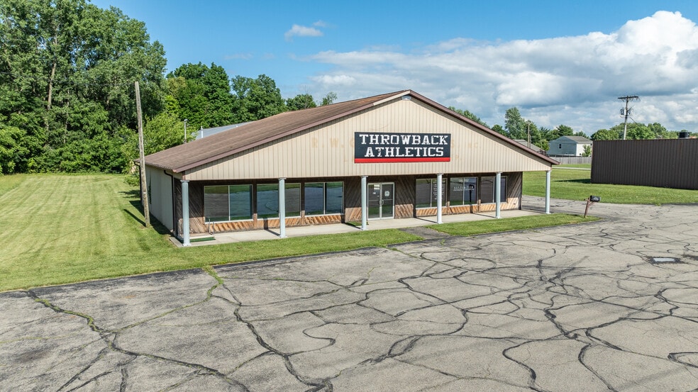 More Photos Of 920 S Rangeline Rd, Anderson Flex For Sale
