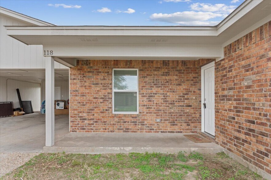 More Photos Of Gruver Circle, Hewitt Apartments For Sale