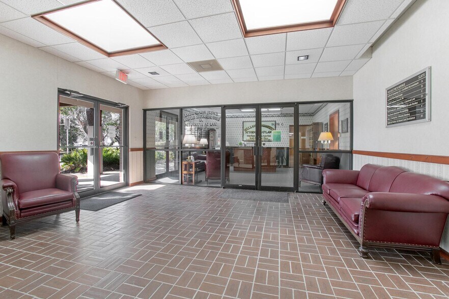 More Photos Of 145 E Rich Ave, Deland Office For Lease