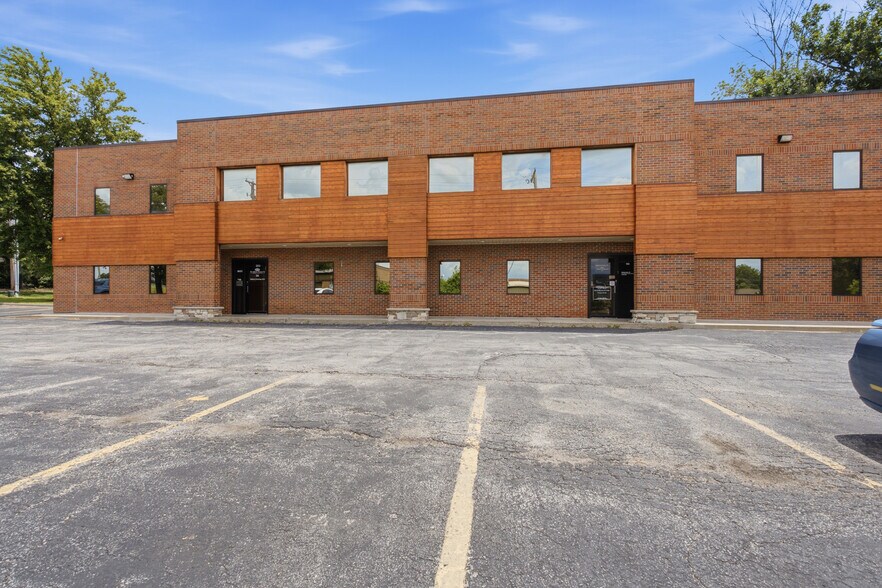 More Photos Of 401 SW Ward Rd, Lee's Summit Loft Creative Space For Lease