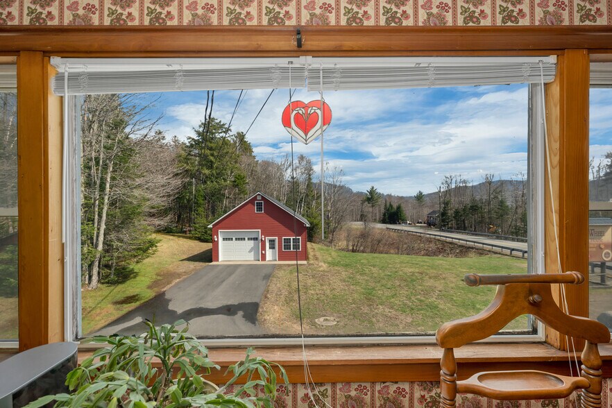 More Photos Of 1955 Presidential Hwy, Jefferson Restaurant For Sale