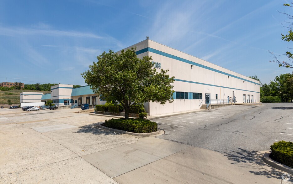 More Photos Of 9108 Yellow Brick Rd, Rosedale Warehouse For Lease