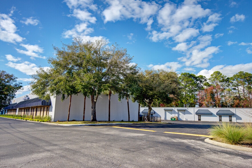 More Photos Of 5151 Sunbeam Rd, Jacksonville Warehouse For Lease