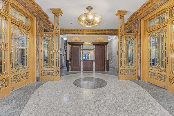More Photos Of 307 W 79th St, New York Specialty For Sale