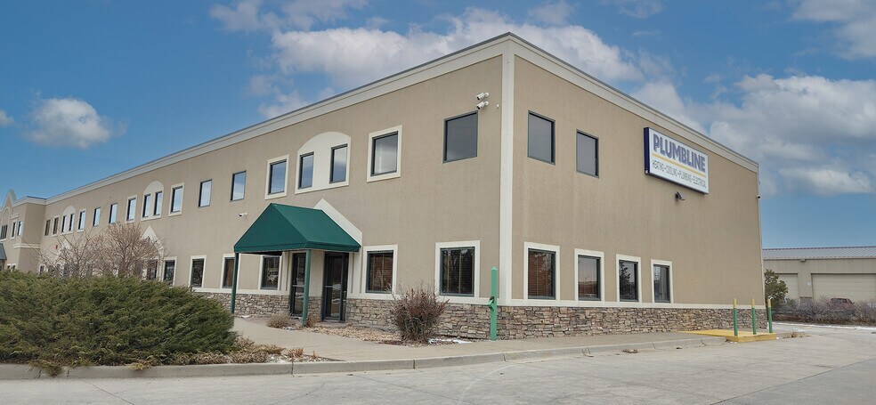 More Photos Of 395 W 67th St, Loveland Warehouse For Lease