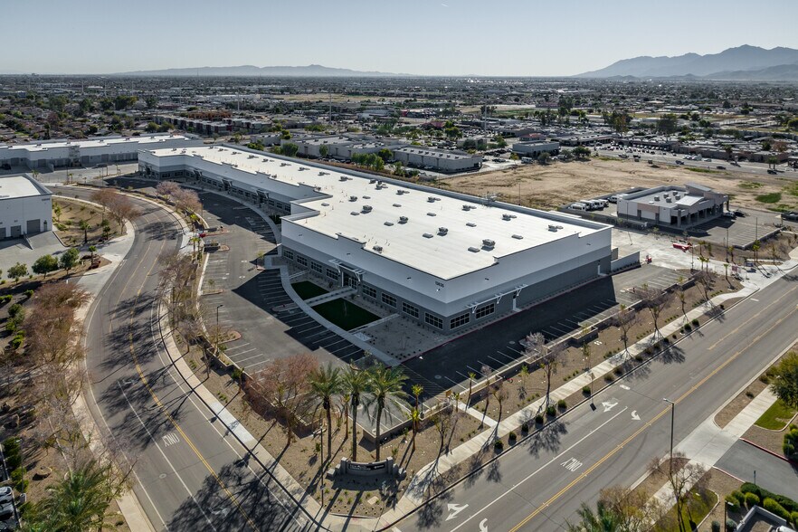 More Photos Of 13550 W Auto Dr, Goodyear Unknown For Lease