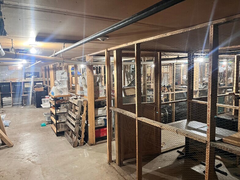 More Photos Of 329-337 S Washington Sq, Lansing Storefront For Sale