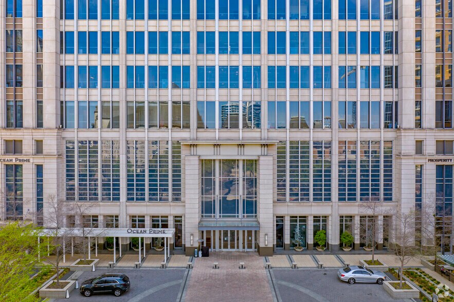 More Photos Of 2101 Cedar Springs Rd, Dallas Office For Lease