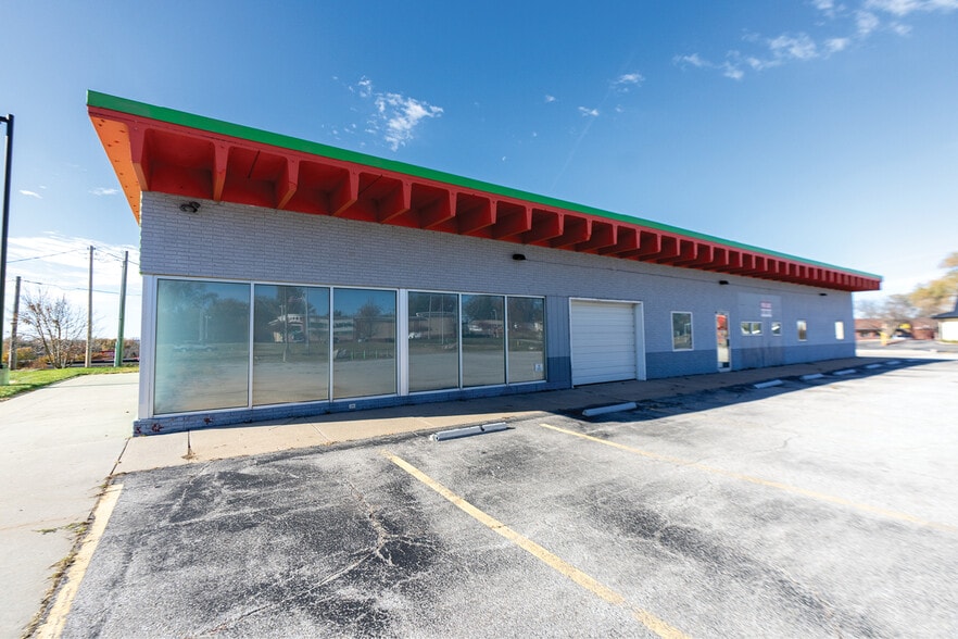 Primary Photo Of 1706 S Galvin Rd, Bellevue Showroom For Sale