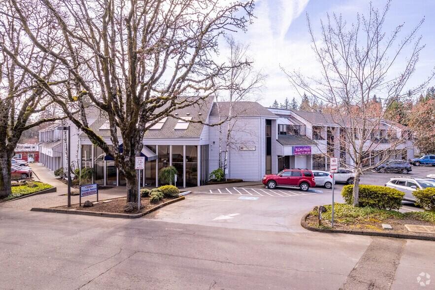 Primary Photo Of 3295 Triangle Dr SE, Salem Storefront Retail Office For Lease