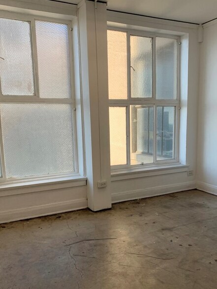More Photos Of 700-704 S Spring St, Los Angeles Loft Creative Space For Lease