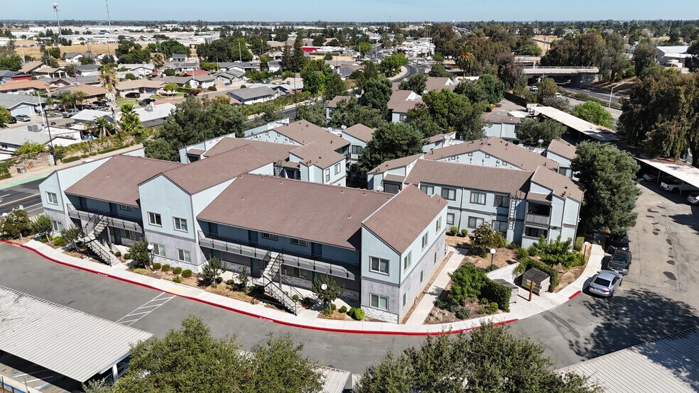 More Photos Of 409 N Lincoln Way, Galt Apartments For Sale