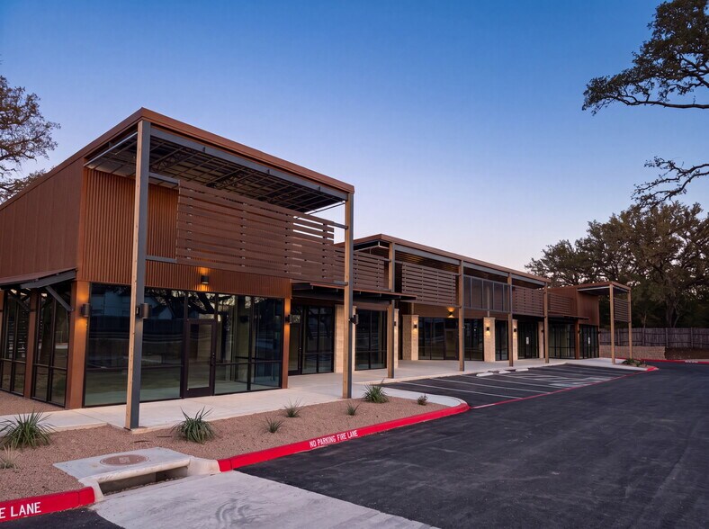 More Photos Of 21 Herff Rd, Boerne Storefront For Lease