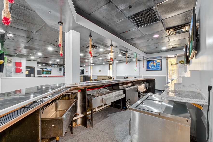 More Photos Of 1220 Oregon Rd, Cortlandt Manor Unknown For Lease