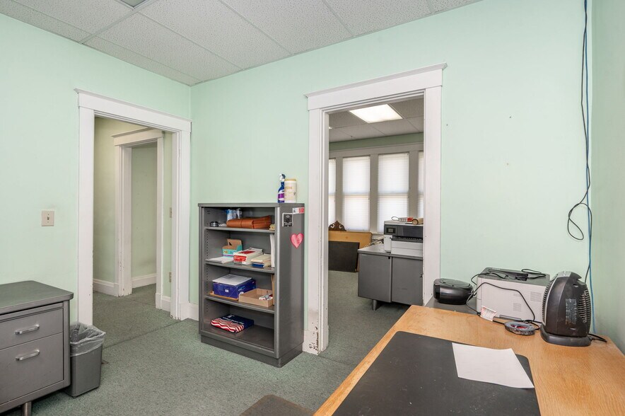 More Photos Of 8612 Reading Rd, Cincinnati Office For Sale