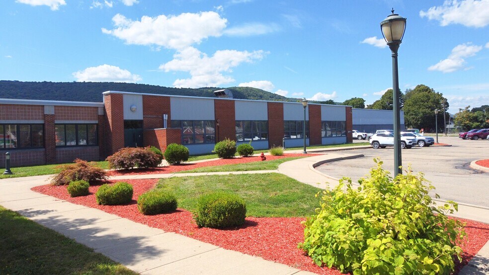 More Photos Of 101 N Main St, Athens Manufacturing For Lease