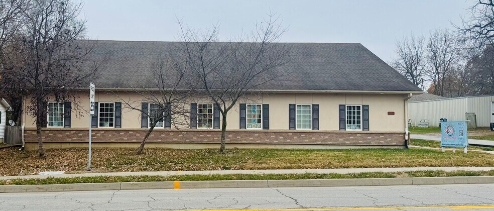 More Photos Of 307 S Jefferson St, Kearney Office For Sale