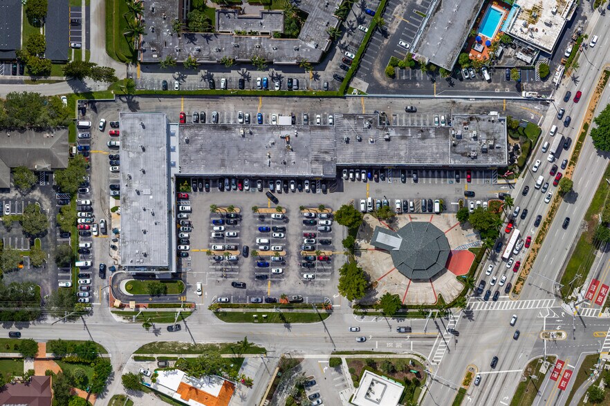 More Photos Of 14401-14415 S Dixie Hwy, Kendall Unknown For Lease